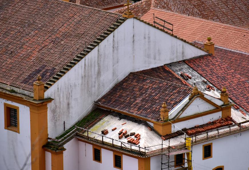 A house with a damaged roof