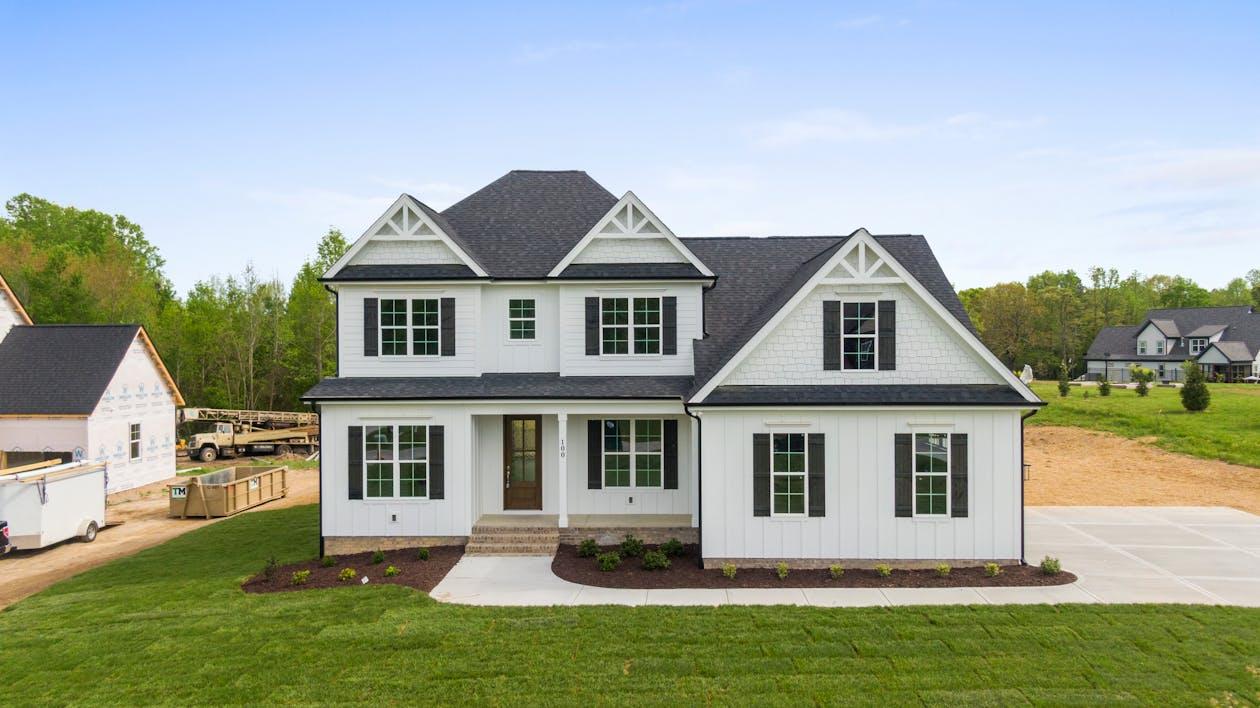 An image of a house with a lawn   